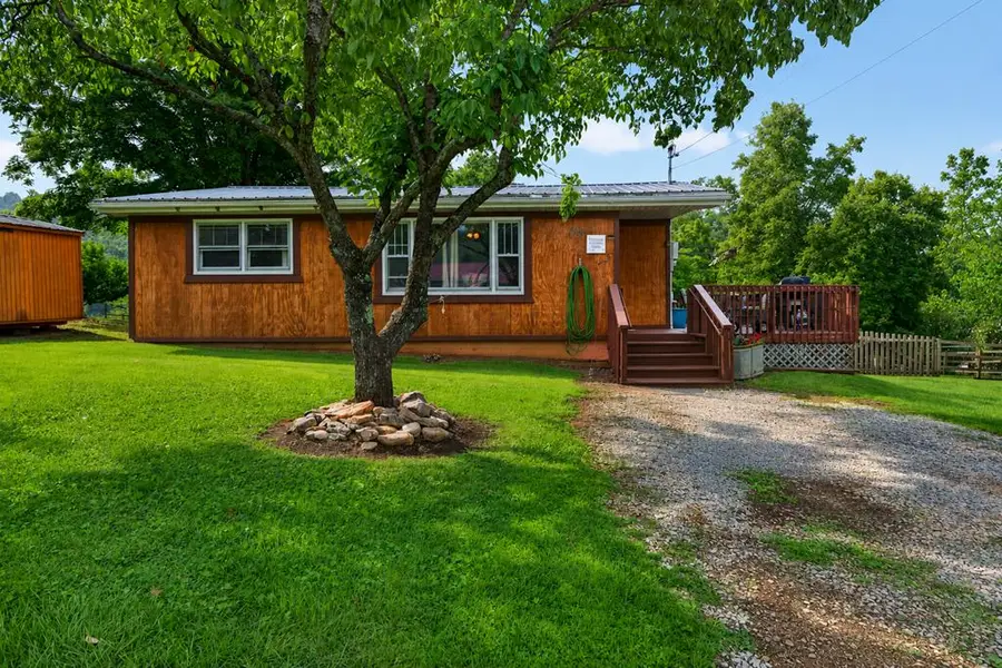 194 Autumn Chase Rd, Lebanon, VA 24266 - #2