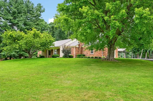 1299 Kinder Valley Rd, Rural Retreat, VA 24368