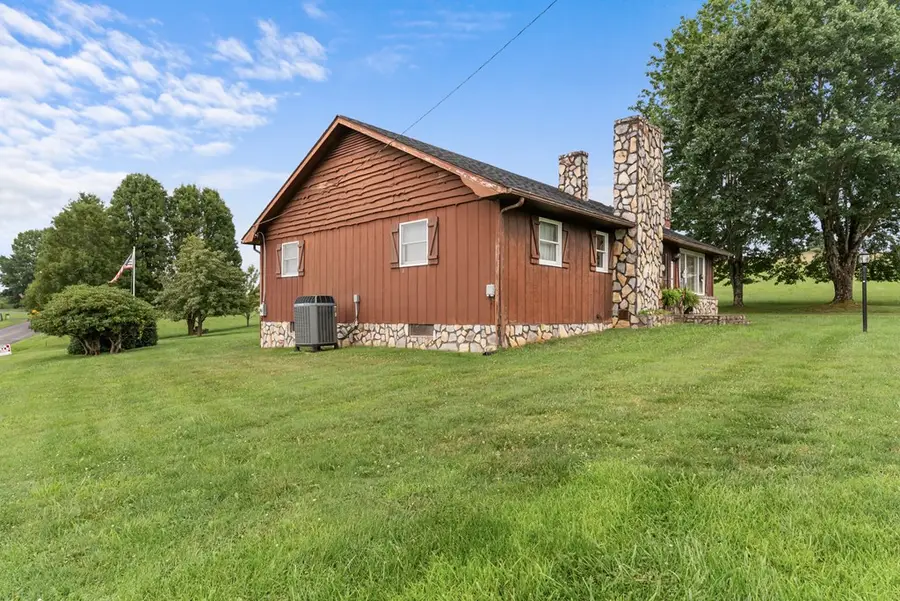 2280 Hebron Road, Woodlawn, VA 24381 - #2