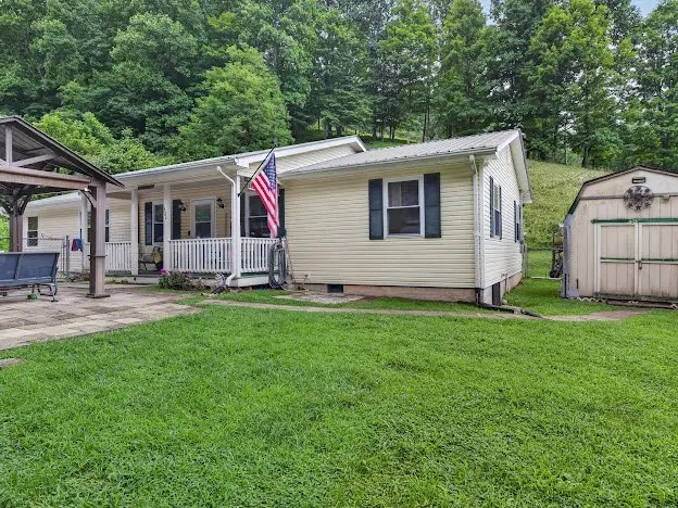 422 Ridgeview Road, Saltville, VA 24370 - #3