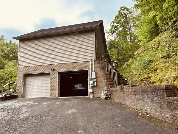 1012 Ridgeview Dr, Big Stone Gap, VA 24219