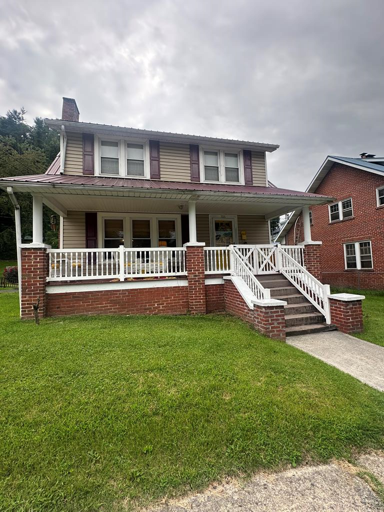 306 Virginia Ave, Richlands, VA 24641 - #1