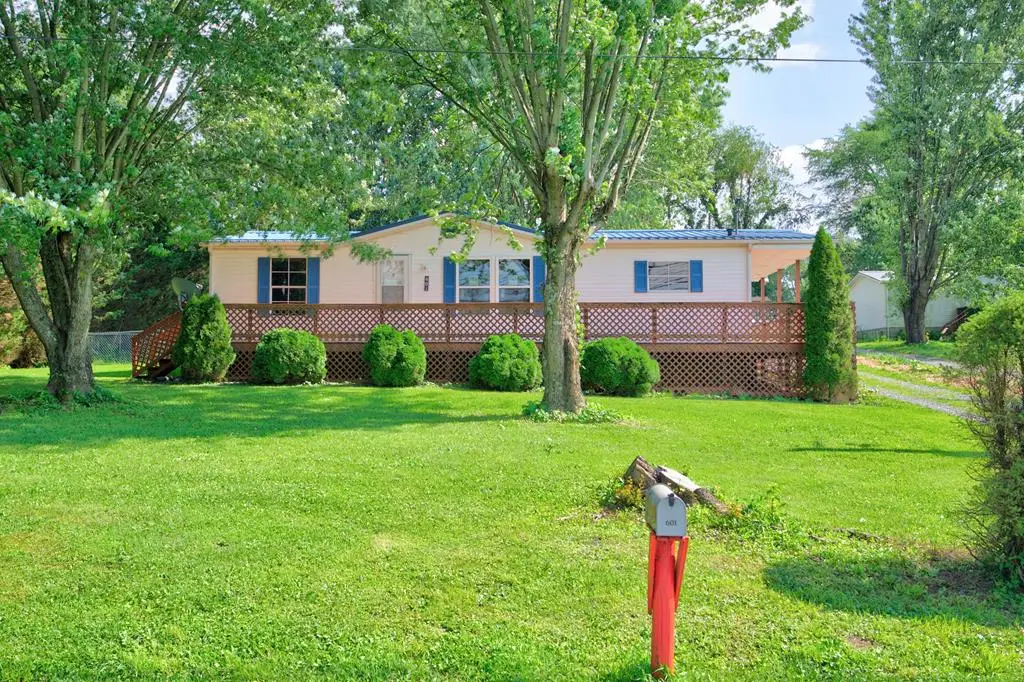 601 Parsonage Ave, Rural Retreat, VA 24368 - #1