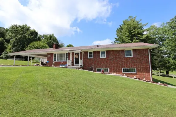 4244 Reedy Creek Rd, Bristol, VA 24202