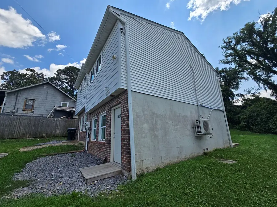 1623 Elm St, Bristol, VA 24201 - #3