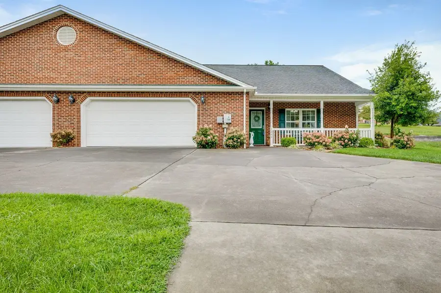 1544 E Main St, Lebanon, VA 24266 - #2