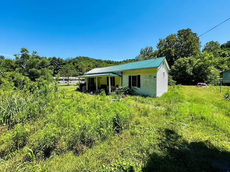 168 RAILROAD AVE, Saint Paul, VA 24224 - #2