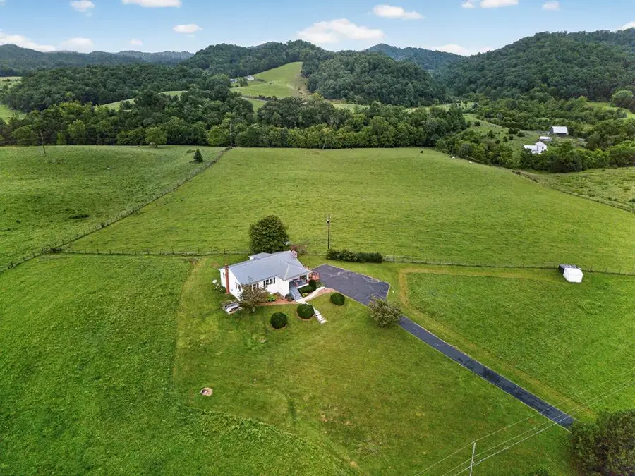 28107 Minton Ln, Abingdon, VA 24211 - #3