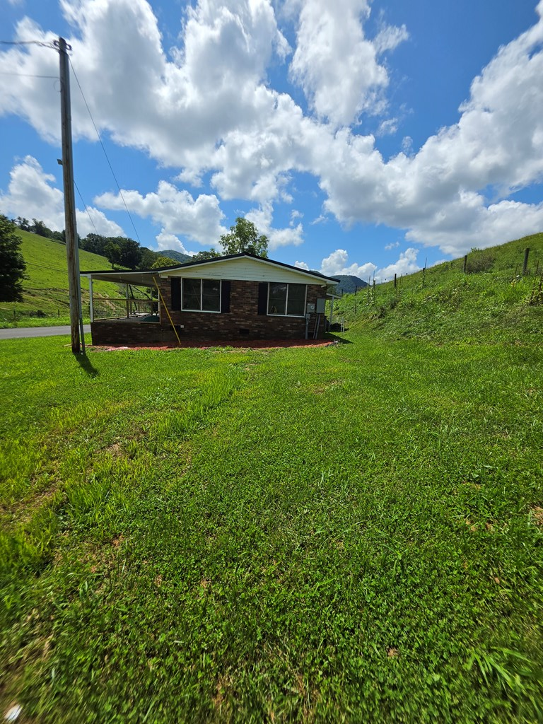 3881 Moccasin Valley Road, Lebanon, VA 24266 - #3