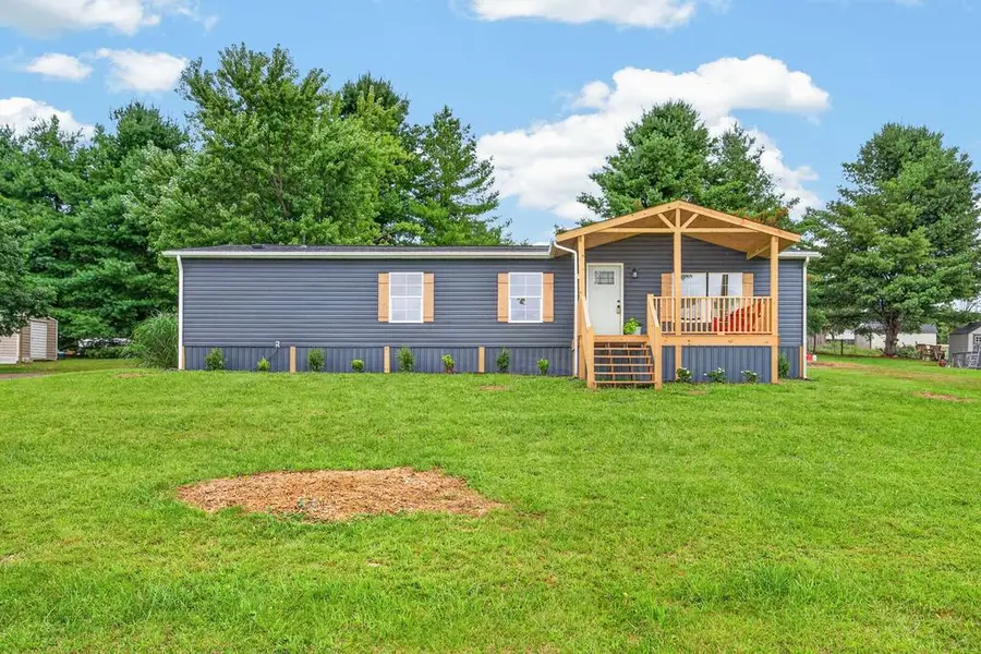 56 Foxfire Ln, Galax, VA 24333 - #2