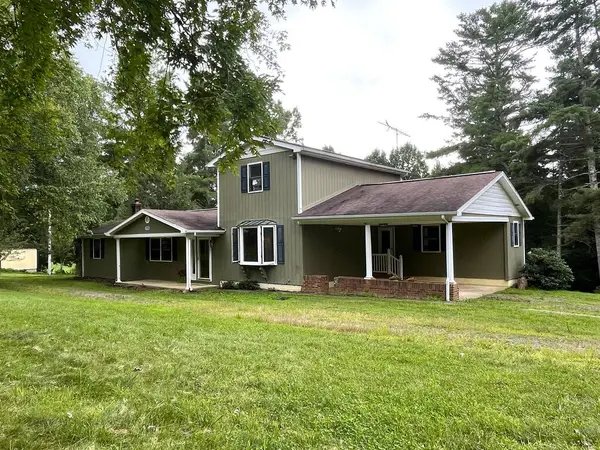 1789 Peacock Drive, Hillsville, VA 24343