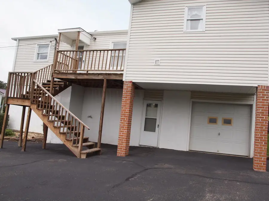 326 Lowry Drive, Abingdon, VA 24210 - #2