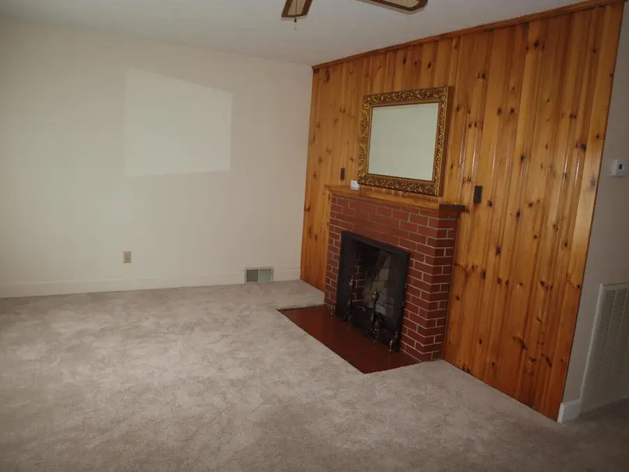 326 Lowry Drive, Abingdon, VA 24210 - #3