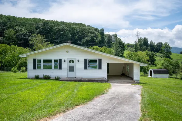 9656 Blue Grass Trl., Bland, VA 24315