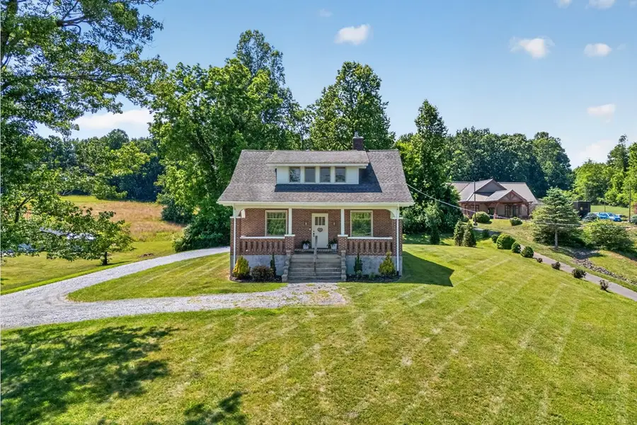 132 Christiansburg Pike, Floyd, VA 24091 - #2