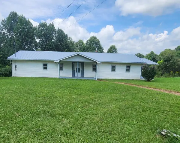 614 Green Acres, Pounding Mill, VA 24637