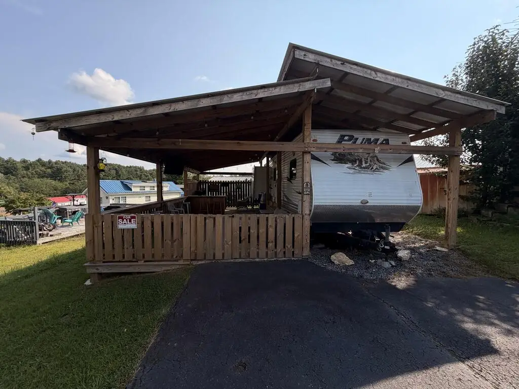 152 Megan Circle, Hillsville, VA 24343 - #1