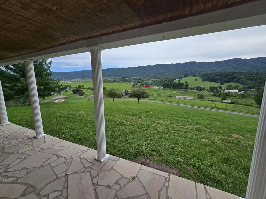 341 Cline Drive, North Tazewell, VA 24630 - #2