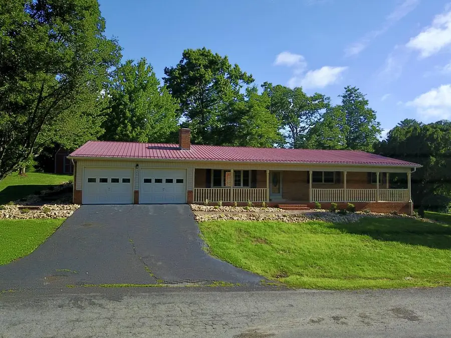 395 Shady Square, Galax, VA 24333 - #3