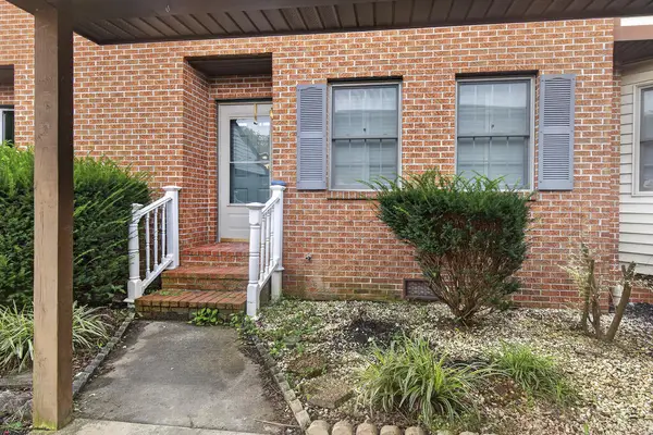 806 Crosscreek Dr, Abingdon, VA 24210