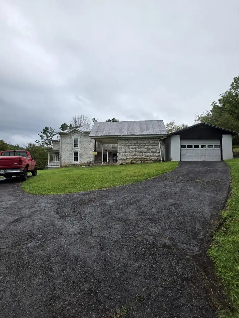 137 Blackhorse Road, Tazewell, VA 24630 - #2