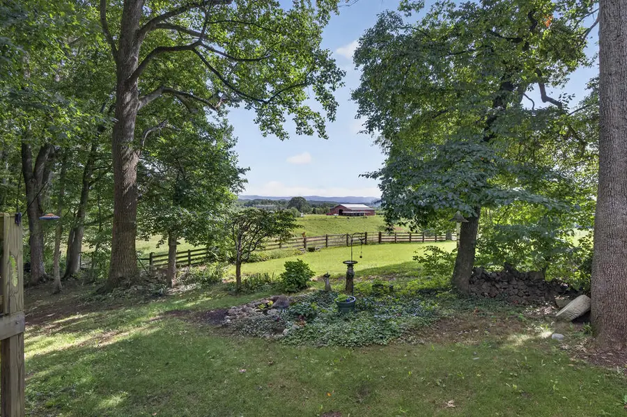 18424 Cashmere Ct, Abingdon, VA 24210 - #3