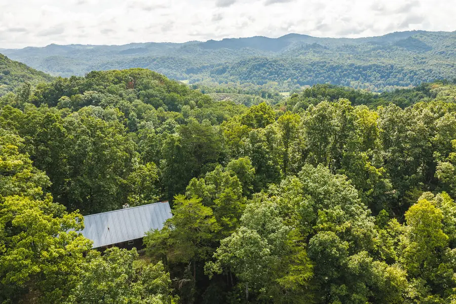12457 Veterans Memorial HWY, Fort Blackmore, VA 24250 - #3