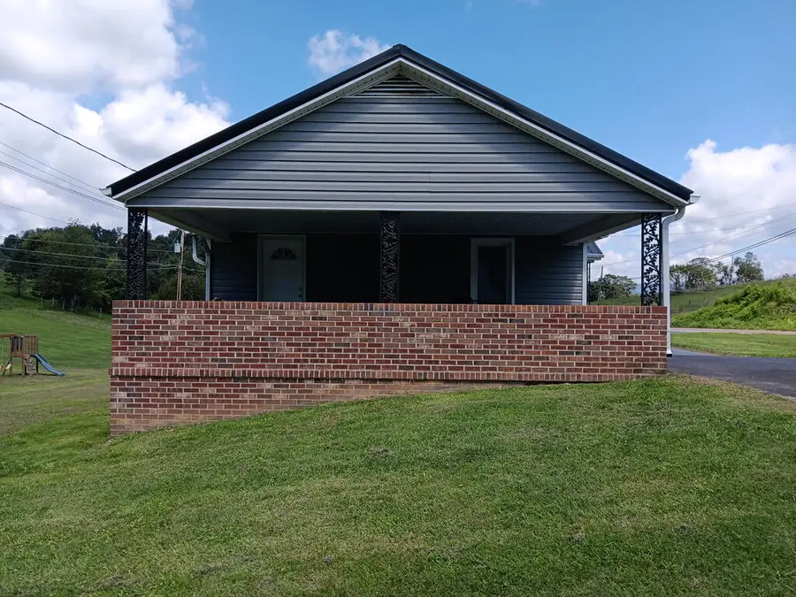 462 Adwolfe road, Marion, VA 24354 - #2