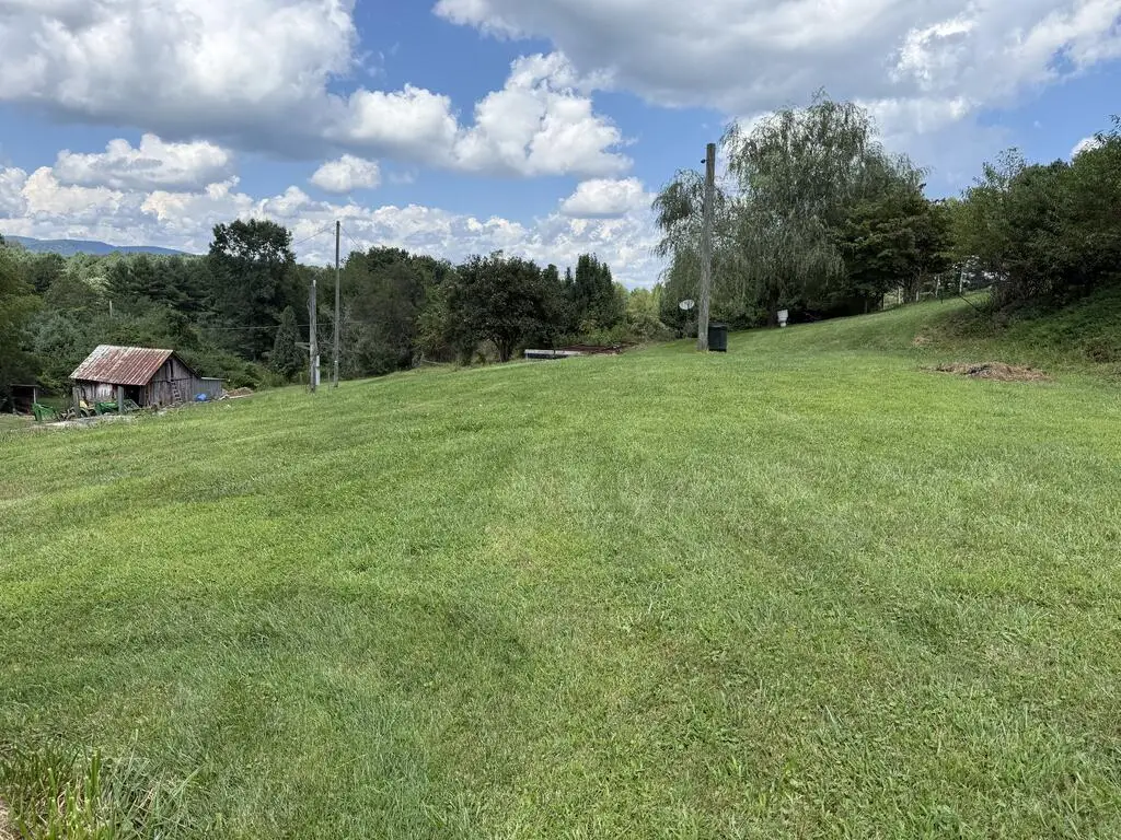 2814 Lime  Kiln, Fries, VA 24330 - #1