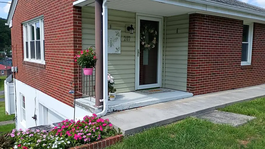 207 Steeles Ln, Tazewell, VA 24651 - #3