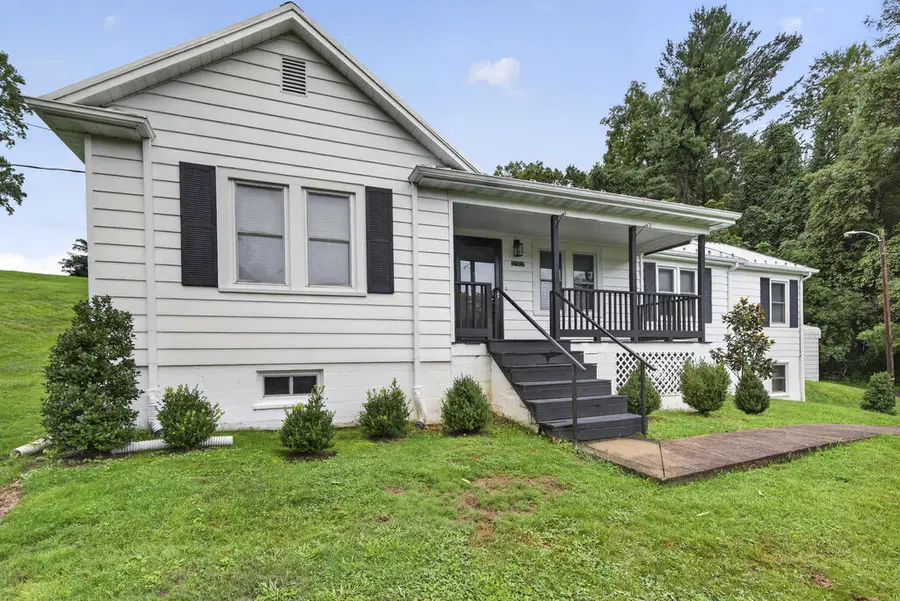 32002 Hollyfield Road, Damascus, VA 24236 - #3