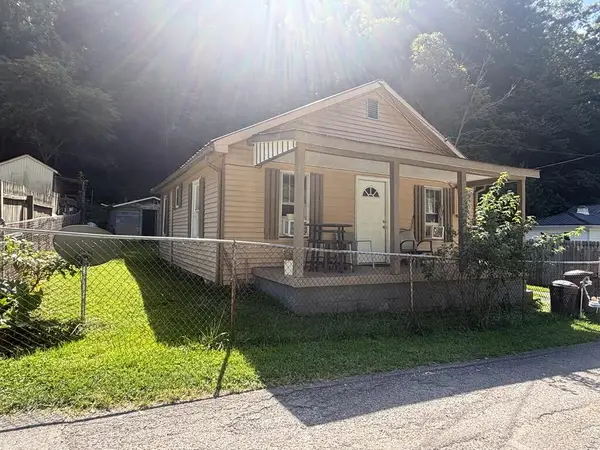1058 MAGIC ROAD, Vansant, VA 24656