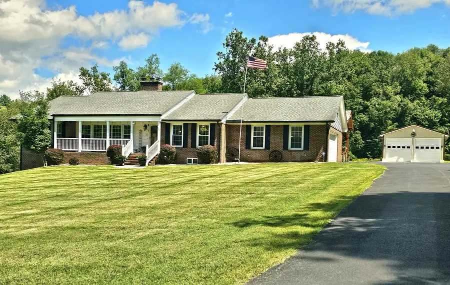 627 Marion Avenue, Tazewell, VA 24651 - #2