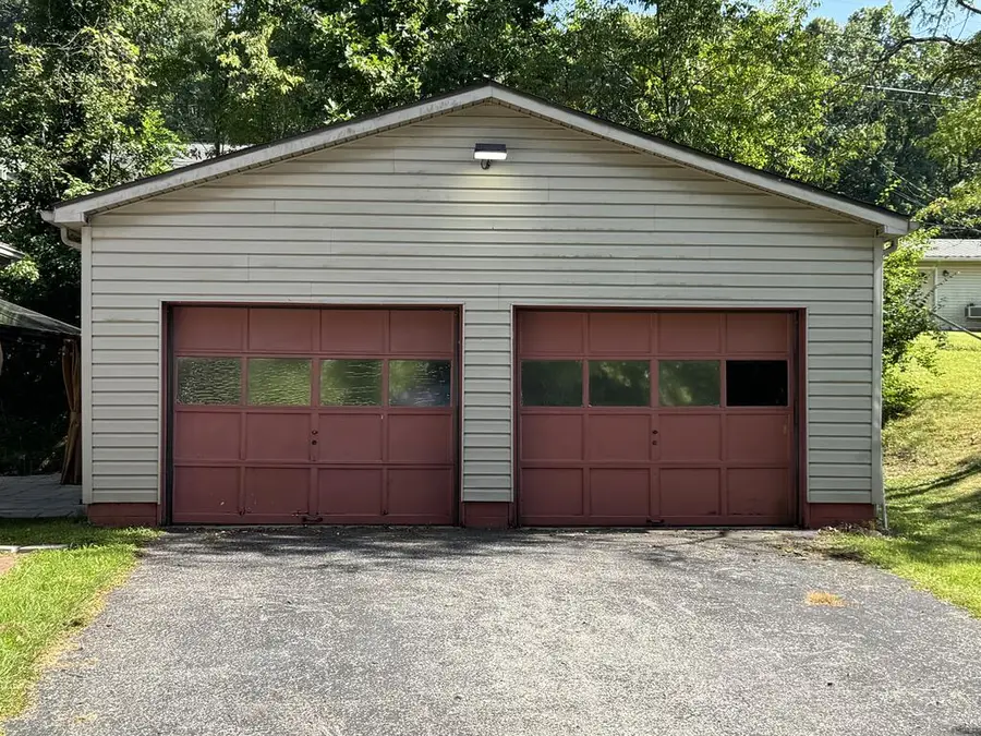 254 Lagrange Street, North Tazewell, VA 24630 - #2