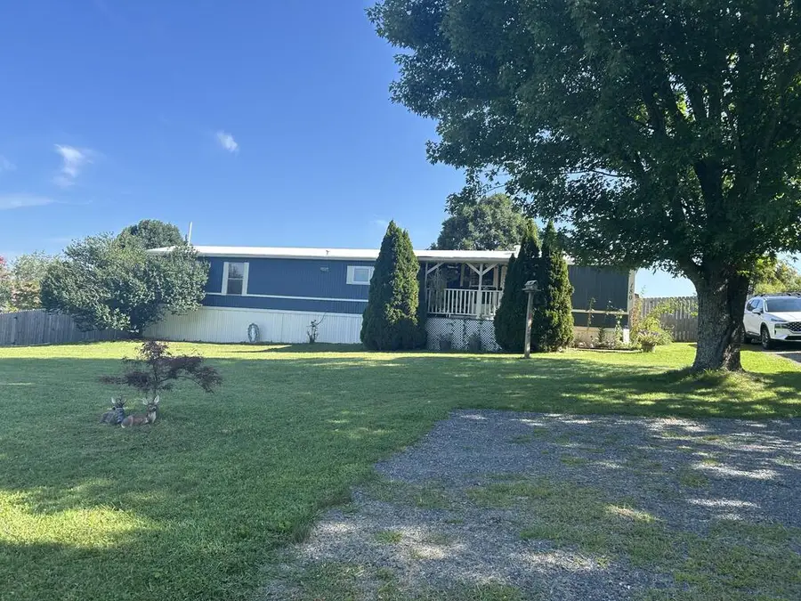 180 Pleasant View Rd, Austinville, VA 24312 - #3