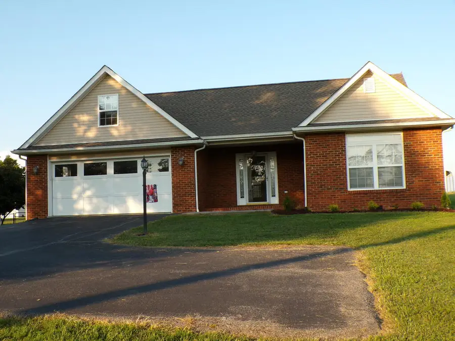 18560 WESTINGHOUSE RD, Abingdon, VA 24210-7936 - #2