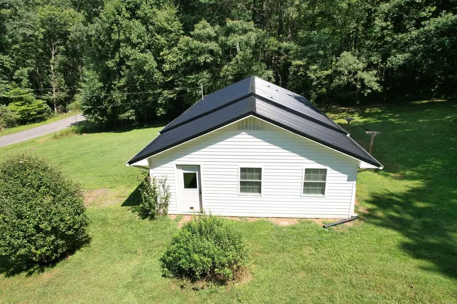186 Cottonwood, Hillsville, VA 24343 - #3