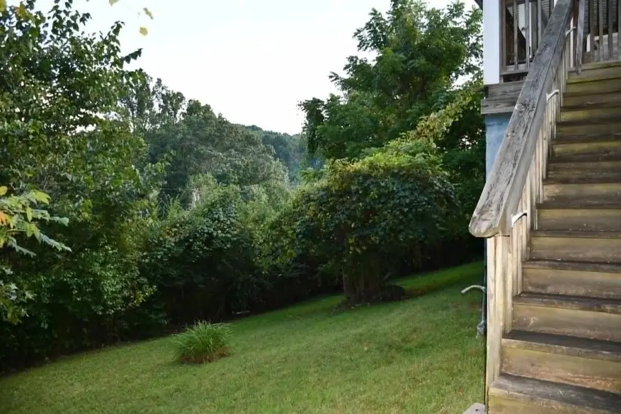 2617 E Cross Roads Dr, Lebanon, VA 24266 - #3