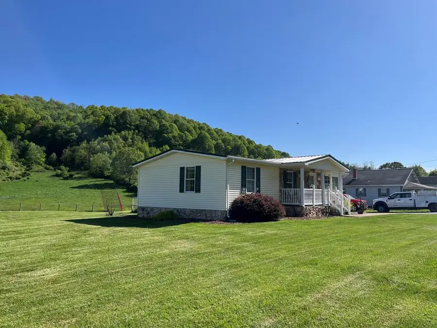 5860 Abbs Valley, Bluefield, VA 24605 - #2