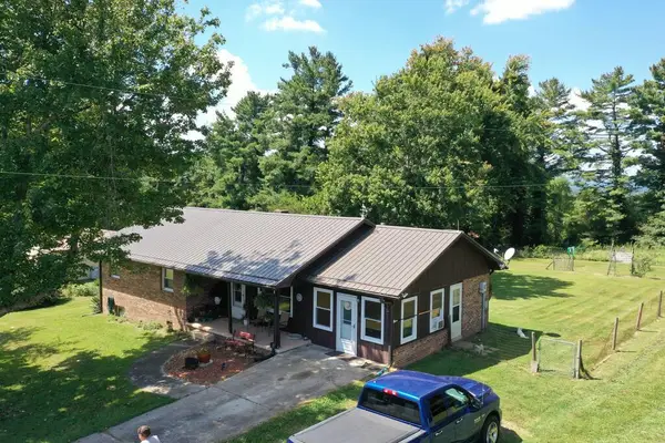 6627 Glade Valley Rd, Ennice, NC 28623