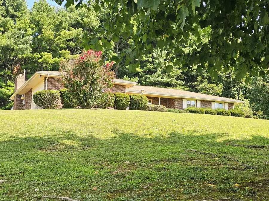 154 Stapleton Street, Pounding Mill, VA 24637 - #3