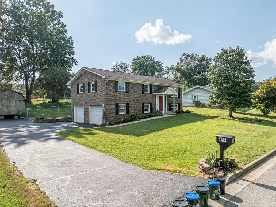 194 Independence Dr, Bristol, VA 24201 - #3