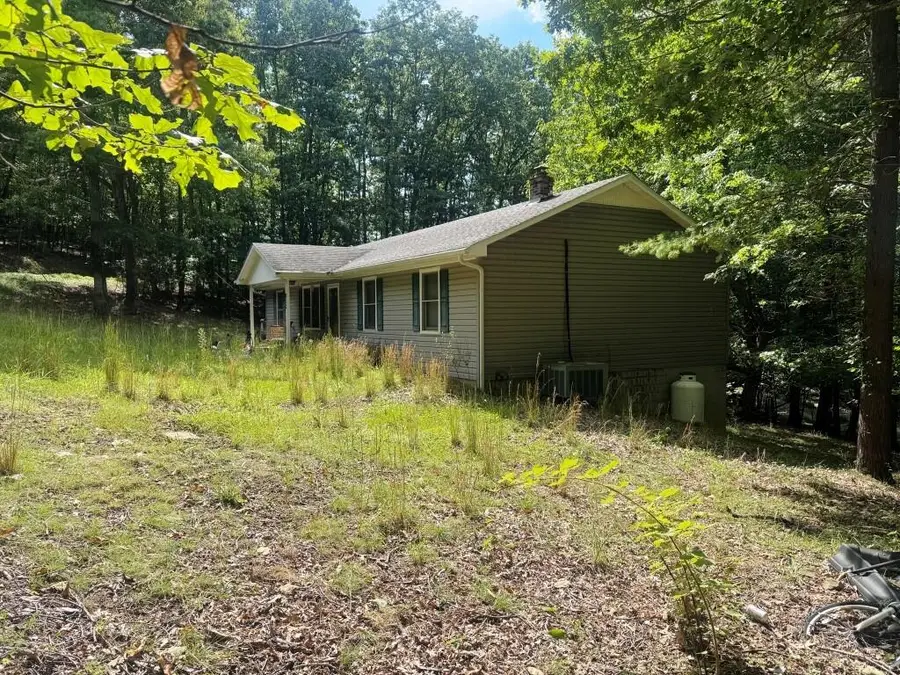 853 Stroupe Mountain Rd, Wytheville, VA 24382 - #3