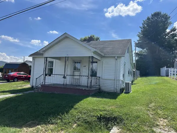 135 26th St, Wytheville, VA 24382