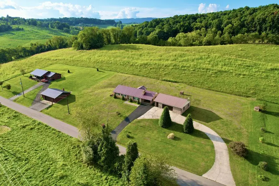 1025 Chilhowie St, Marion, VA 24354 - #3
