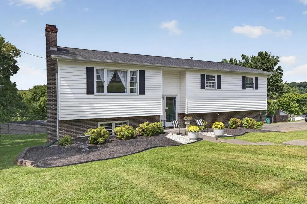 23368 Four Seasons Drive, Bristol, VA 24202 - #1