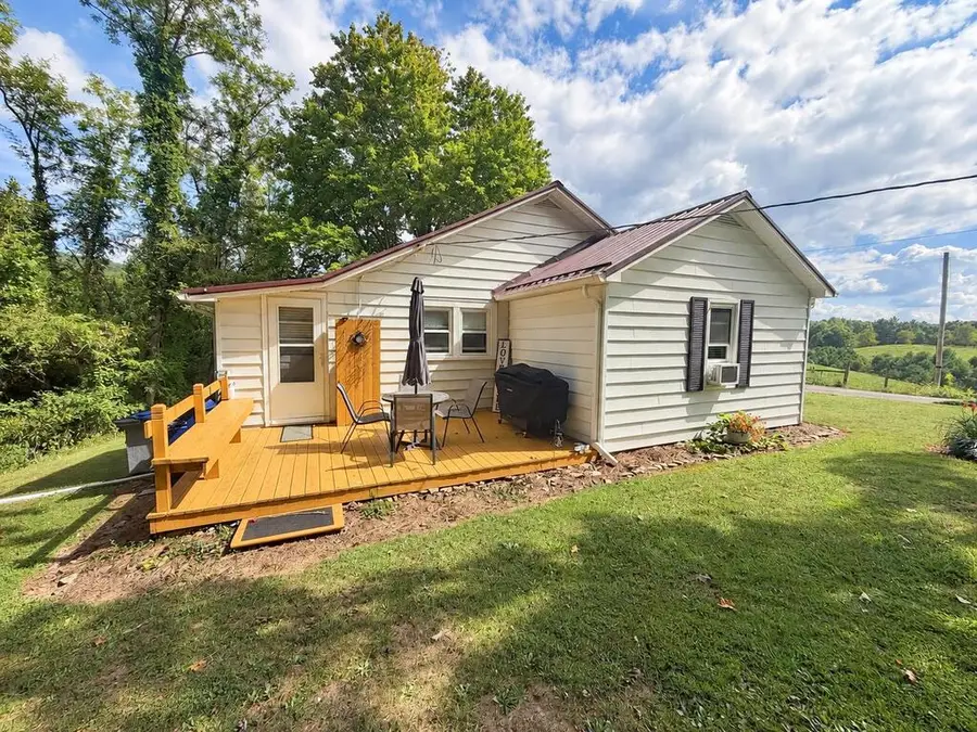 821 Byllesby Rd., Ivanhoe, VA 24350 - #3