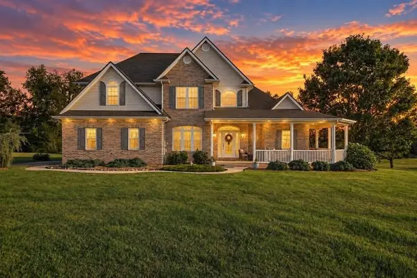 17256 Crabtree Ct, Bristol, VA 24202