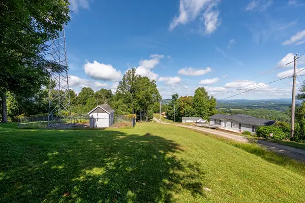 775 Carrollview Rd, Fancy Gap, VA 24328