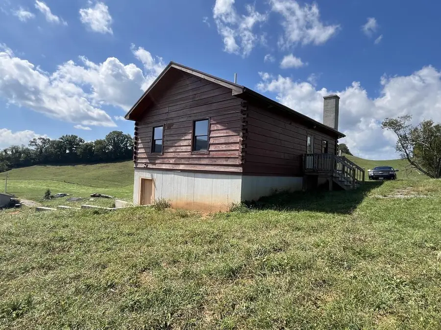 2809 B. F. Buchanan Highway, Tazewell, VA 24651 - #3